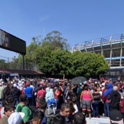 Aficionados reportan CAOS EN LAS TAQUILLAS del Estadio Azteca por el América vs Pumas