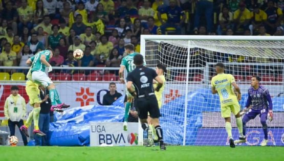 ¿Fuera Malagón? Afición del Club América MOLESTA por el primer gol de León