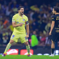 Henry Martín emula festejo de HISTÓRICOS del Club América frente a Pumas