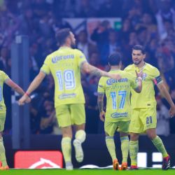 Video | Afición del Club América se le ENTREGA a Henry Martin