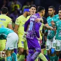 Video | Ángel Malagón DEFIENDE a Henry Martín en el América vs León