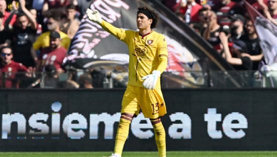 Guillermo Ochoa es reconocido como el MEJOR JUGADOR del partido Napoli vs Salernitana