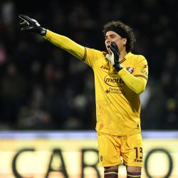 Guillermo Ochoa vuelve a ser el MEJOR PORTERO de la Serie de Italia