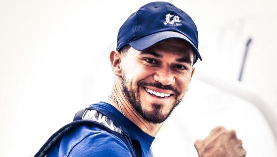Henry Martín tiene GRAN DETALLE con aficionados del América pese a su GOLPE en la cabeza