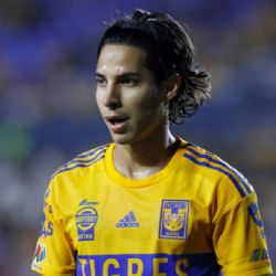 Reinaldo Navia acusa a comentaristas de INFLAR a Diego Lainez