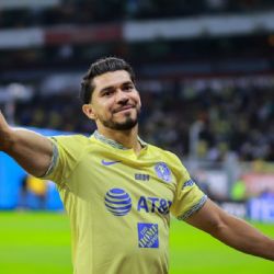 ¿Cómo se encuentra Henry Martín tras salir con MOLESTIAS FÍSICAS en la ida contra Chivas?