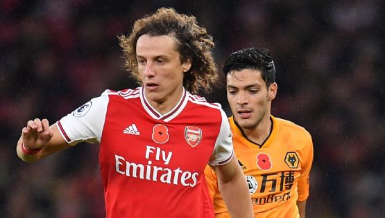 Afición ENFURECIDA con David Luiz, luego de la DESPEDIDA de Raúl Jiménez del Wolverhampton