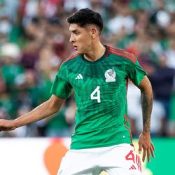 Borussia Dortmund SE UNE a los esfuerzos por FICHAR a Edson Álvarez