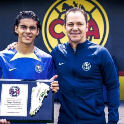 Diego Monroy recibe RECONOCIMIENTO por ser GOLEADOR del Club América Sub-18