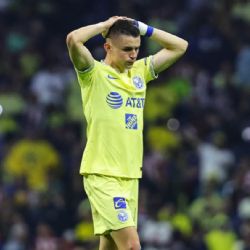 Afición del Club América MUESTRA SU APOYO a Álvaro Fidalgo