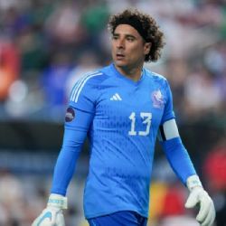 Guillermo Ochoa confiesa su MAYOR RIVAL para la titularidad de la Selección Mexicana en el Mundial del 2026