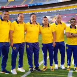 Video | Emotivo momento en el vestidor de las LEYENDAS del Club América