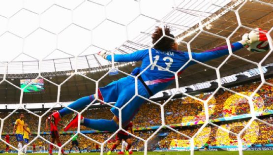 Las MEJORES ATAJADAS de Guillermo Ochoa tras su cumpleaños número 38