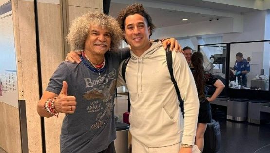 La leyenda colombiana ‘Pibe’ Valderrama SE RINDE ante Guillermo Ochoa