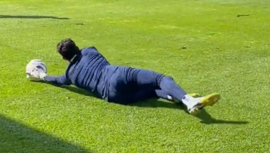 Porteros del Club América COMPITEN POR LA TITULARIDAD en el entrenamiento en Coapa