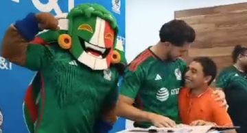 VIDEO Provocan CAOS por convivencia con Henry Martín en una plaza de la CDMX
