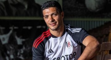 Raúl Jiménez estrena NUEVO DORSAL con el Fulham en la Premier League 2023