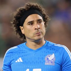 Guillermo Ochoa demuestra su HUMILDAD con los aficionados de la Selección Mexicana