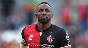 VIDEO Julián Quiñones YA VIAJA a la Ciudad de México para FIRMAR con el Club América