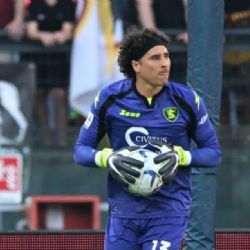 Así RESPONDIÓ Guillermo Ochoa a las CRÍTICAS por su primer partido de la temporada 2023