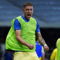 Emilio Lara responde a los rumores de PROBLEMAS en el VESTIDOR del Club América