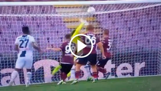 ¡ATAJADÓN! Guillermo Ochoa SALVA al Salernitana de un AUTOGOL vs Udinese