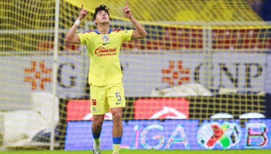 Video: Kevin Álvarez ALZA LA MANO para cobrar los tiros libres con el Club América