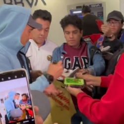 Guillermo Ochoa causa FUROR en su llegada a CDMX para reportar con la Selección Mexicana