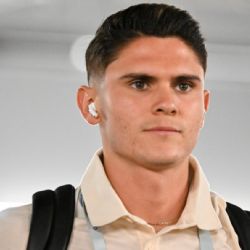 Afición del Club América se DIVIDE ante la lesión de Israel Reyes