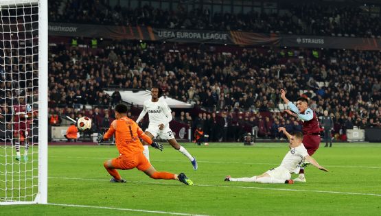Edson Álvarez recibe nuevo reconocimiento por GOLAZO con el West Ham United