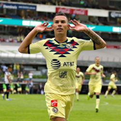Matheus Uribe no se olvida de su amor por el Club América y aprovecha para burlarse de Chivas