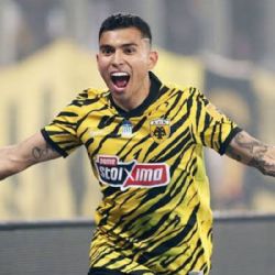 Orbelín Pineda sorprende al lanzar GUIÑO al Club América