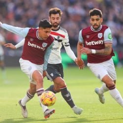 West Ham United destaca ESPECTACULAR ACCIÓN de Edson Álvarez frente a Alejandro Garnacho