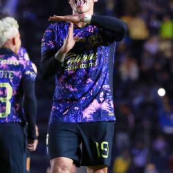 Sólo lleva un gol con el Club América y sorprende con su ACTITUD al responder a las críticas