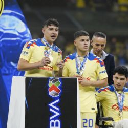 Sigue perteneciendo al Club América pero YA NO LO SOPORTAN en el vestuario de las Águilas