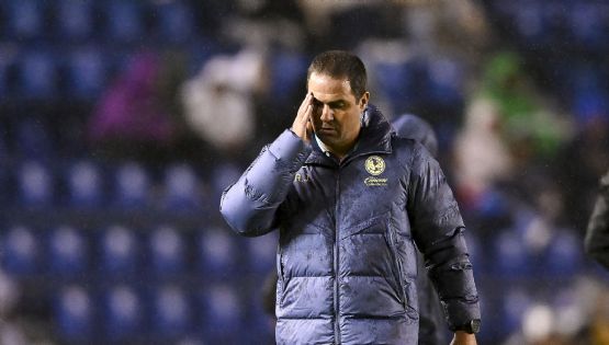 André Jardine se aferra a tenerlo como TITULAR pero le demuestran que funciona mejor en banca