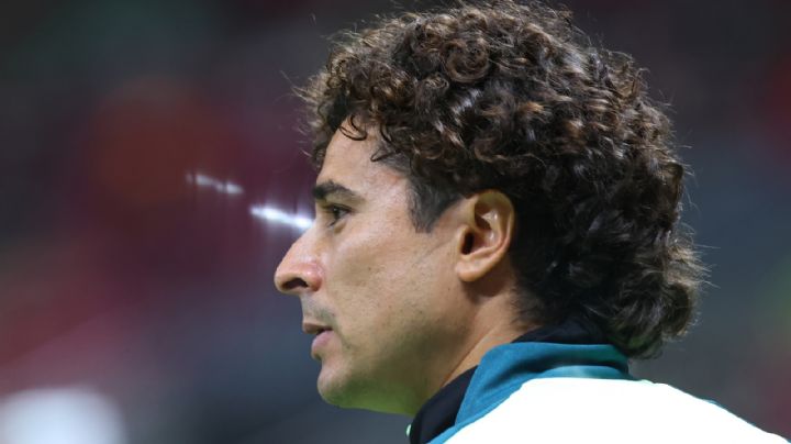 Afición del Club América hace POLÉMICA SUGERENCIA a Guillermo Ochoa
