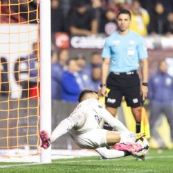 Video: la toma INÉDITA de la reacción de la banca azulcrema a la ATAJADA de Luis Ángel Malagón