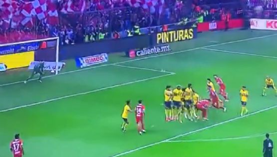 Video: La ATAJADA de Luis Ángel Malagón a Alexis Vega en el Toluca vs Club América