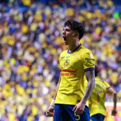 ¡REGRESÓ con todo y GOL! Kevin Álvarez colabora en la VICTORIA PARCIAL del Club América sobre Rayados