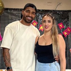 Así la esposa de Rodrigo Aguirre SALVÓ su carrera y llegó al Club América
