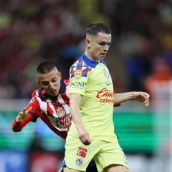 Club América ficharía a un EXJUGADOR DE CHIVAS para cubrir la salida de Álvaro Fidalgo