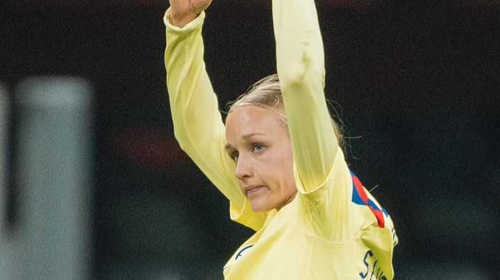 Sarah Luebbert REAPARECE en muletas y la afición demuestra PROFUNDA TRISTEZA por su situación