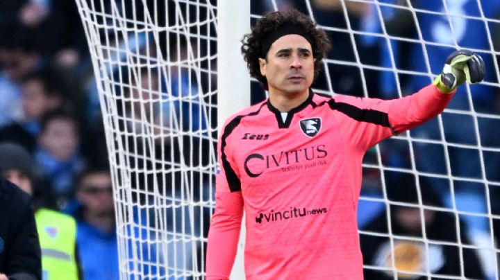 “El MEJOR”: Prensa del Salernitana RESCATA a Guillermo Ochoa en la DERROTA vs Fiorentina