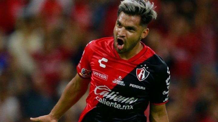 El futbolista que sería SACRIFICADO en el Club América si se concreta el FICHAJE de Eduardo Aguirre