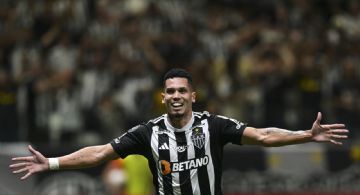 ASÍ JUEGA Paulinho POSIBLE FICHAJE del Club América para SUSTITUIR a Julián Quiñones