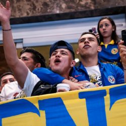 EMOTIVO MOMENTO entre afición y jugadores del Club América previo a la GRAN FINAL