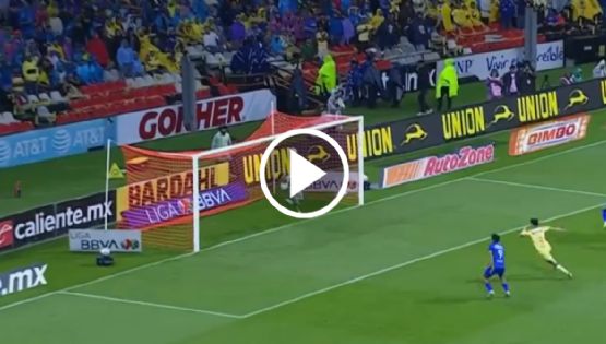 Las DOS ATAJADAS de Luis Ángel Malagón que EVITAN los GOLES de Cruz Azul en el Estadio Azteca
