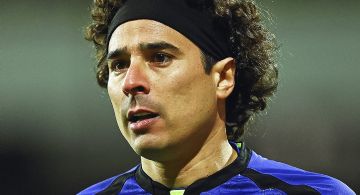 ¿QUÉ SIGUE para Guillermo Ochoa tras QUEDARSE SIN EQUIPO por su salida del Salernitana?