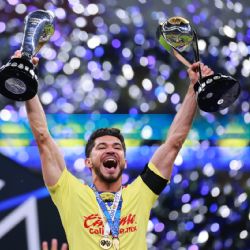 Henry Martín hace PROMESA A LA AFICIÓN tras ganar el Bicampeonato con el Club América